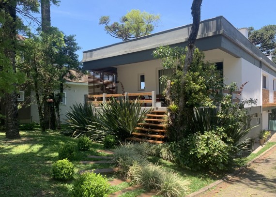 Casa de Condomínio em Canela