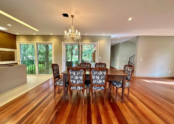 Casa de Condomínio em Canela