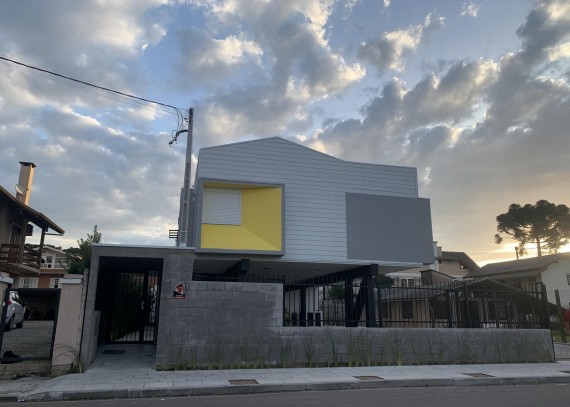 Apartamento, no bairro Centro em Canela