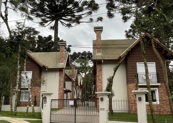 Geminado, no bairro Vila Suzana em Canela