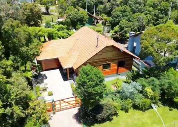 Casa, no bairro Alpes Verdes em Canela