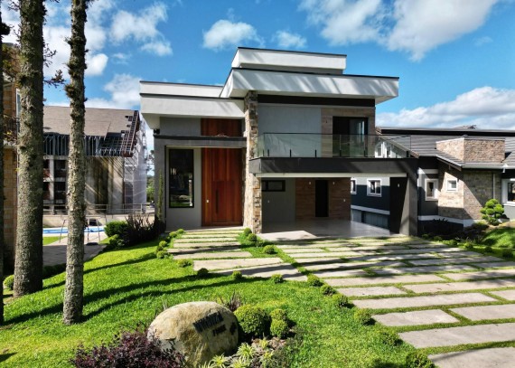 Casa de Condomínio em Canela