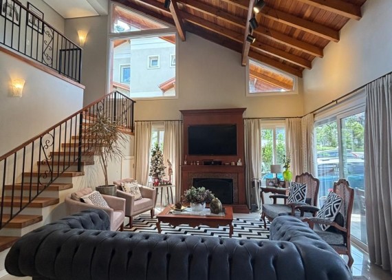 Casa de Condomínio em Canela