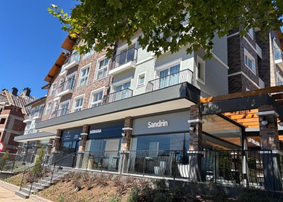 Apartamento, no bairro Avenida Central em Gramado