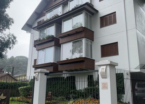 Apartamento, no bairro Planalto em Gramado