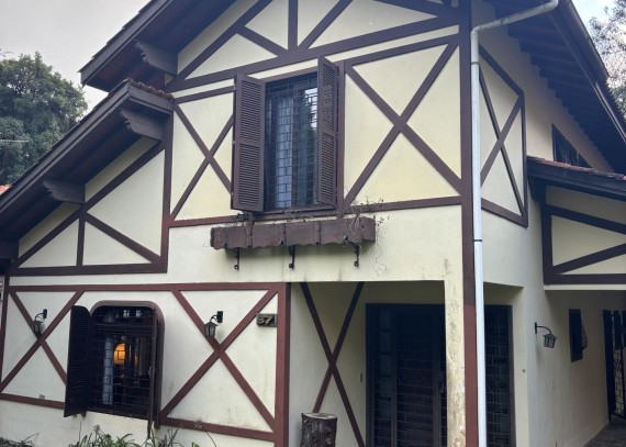 Casa, no bairro Ipê Amarelo em Gramado