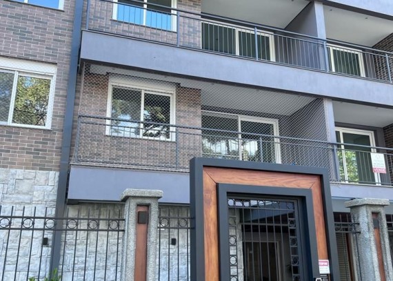 Apartamento, no bairro Centro em Canela