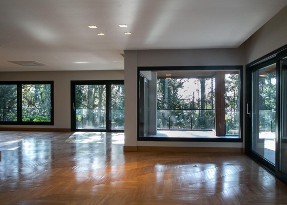 Apartamento, no bairro Centro em Gramado