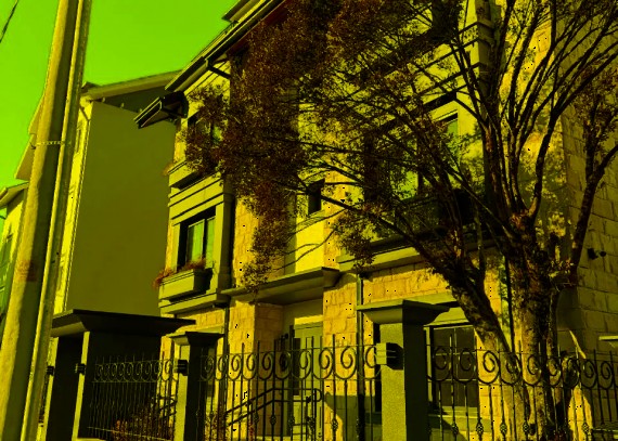 Apartamento, no bairro Centro em Canela