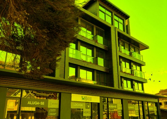 Apartamento, no bairro Centro em Gramado