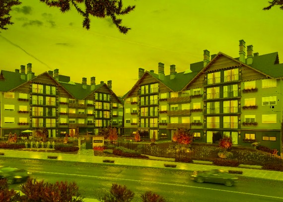 Apartamento, no bairro Centro em Canela