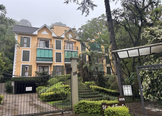 Apartamento, no bairro Planalto em Gramado