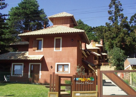 Casa Comercial, no bairro Planalto em Gramado