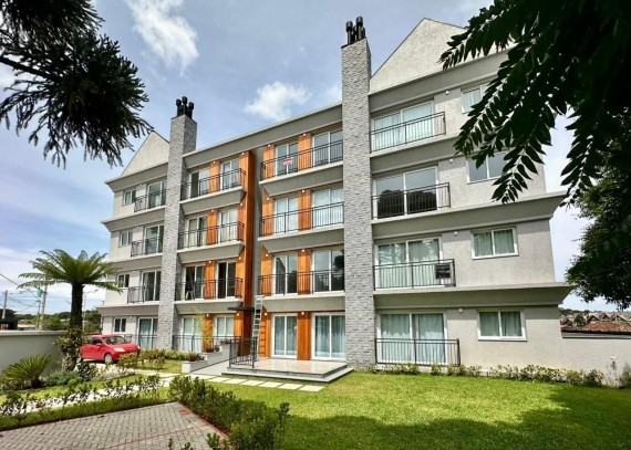 Apartamento, no bairro Centro em Canela