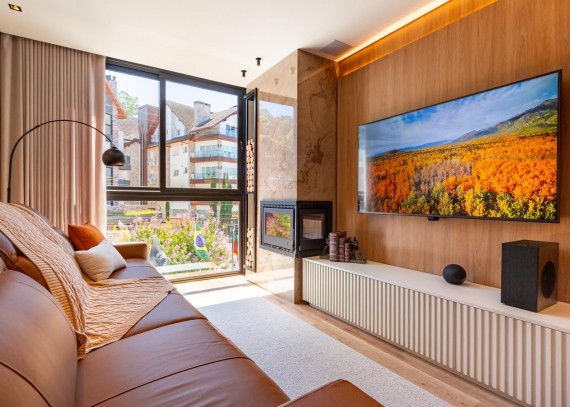 Apartamento, no bairro Centro em Gramado