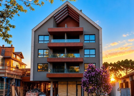 Apartamento, no bairro Centro em Canela
